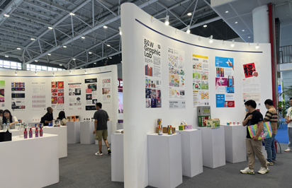 展台设计搭建：打造引人入胜的展示环境
